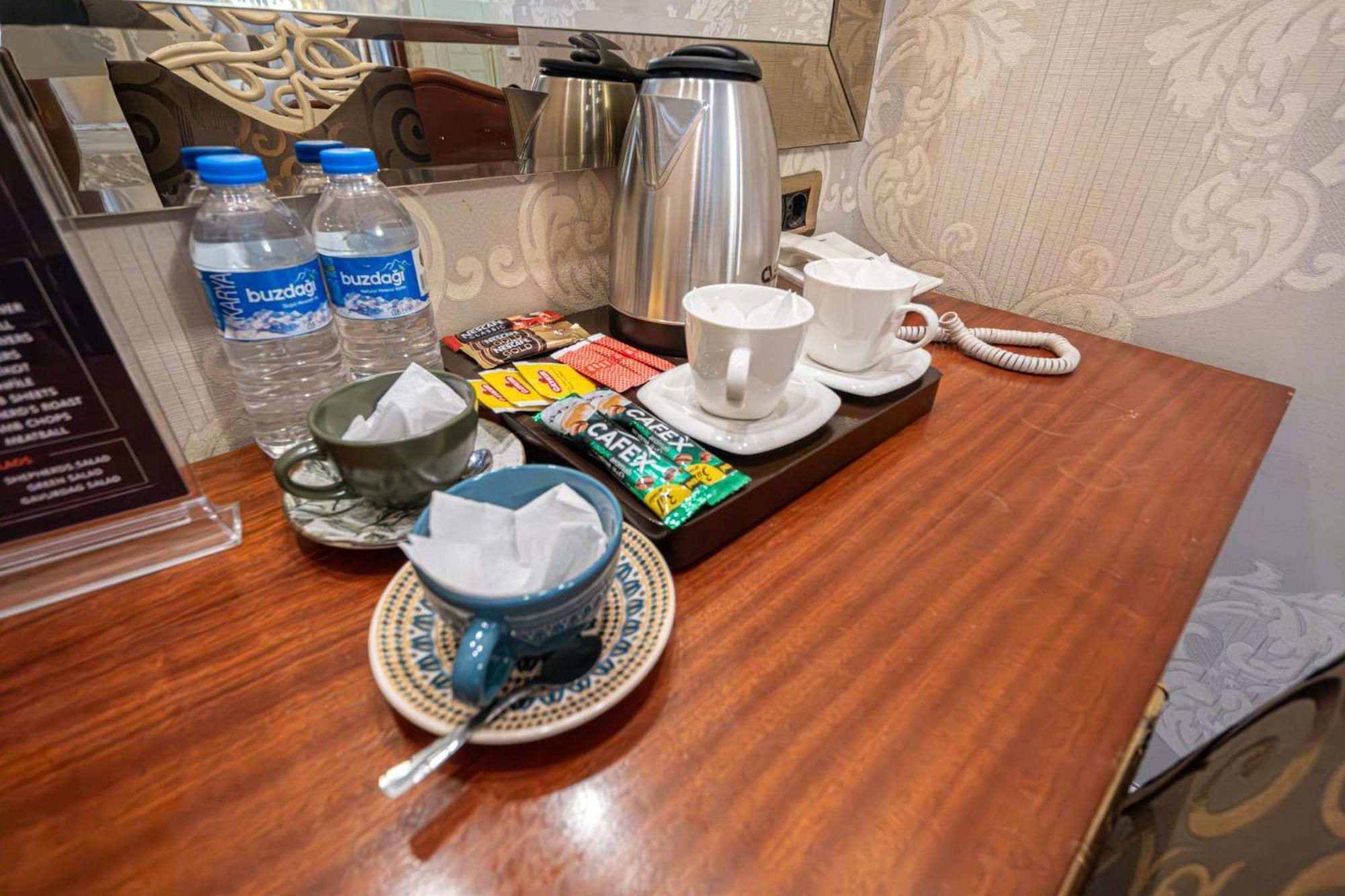 Myy Boutique Hotel Istanbul Bagian luar foto