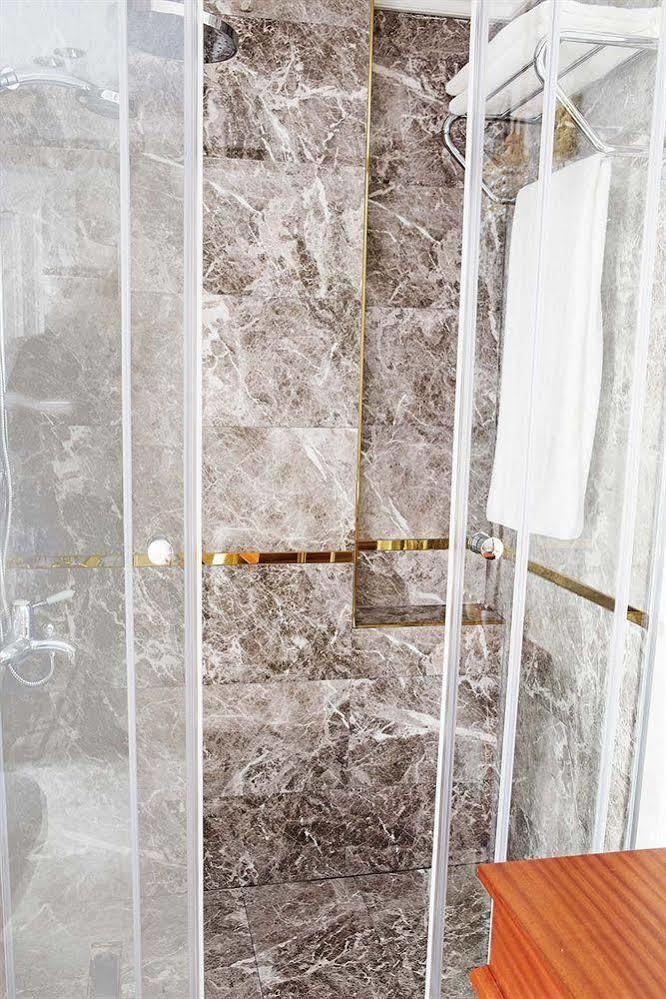 Myy Boutique Hotel Istanbul Bagian luar foto